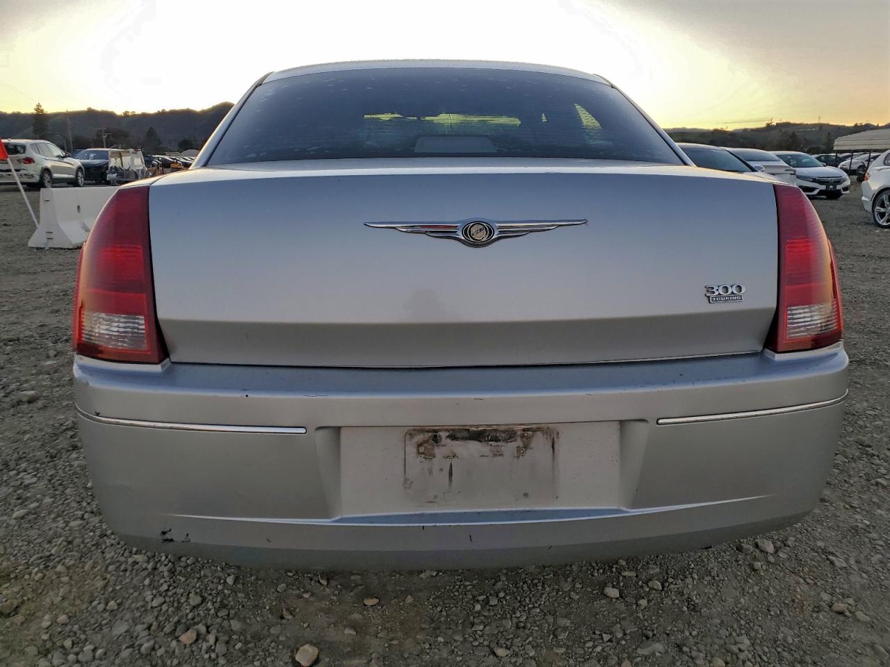 Chrysler 300 Touring Image 12
