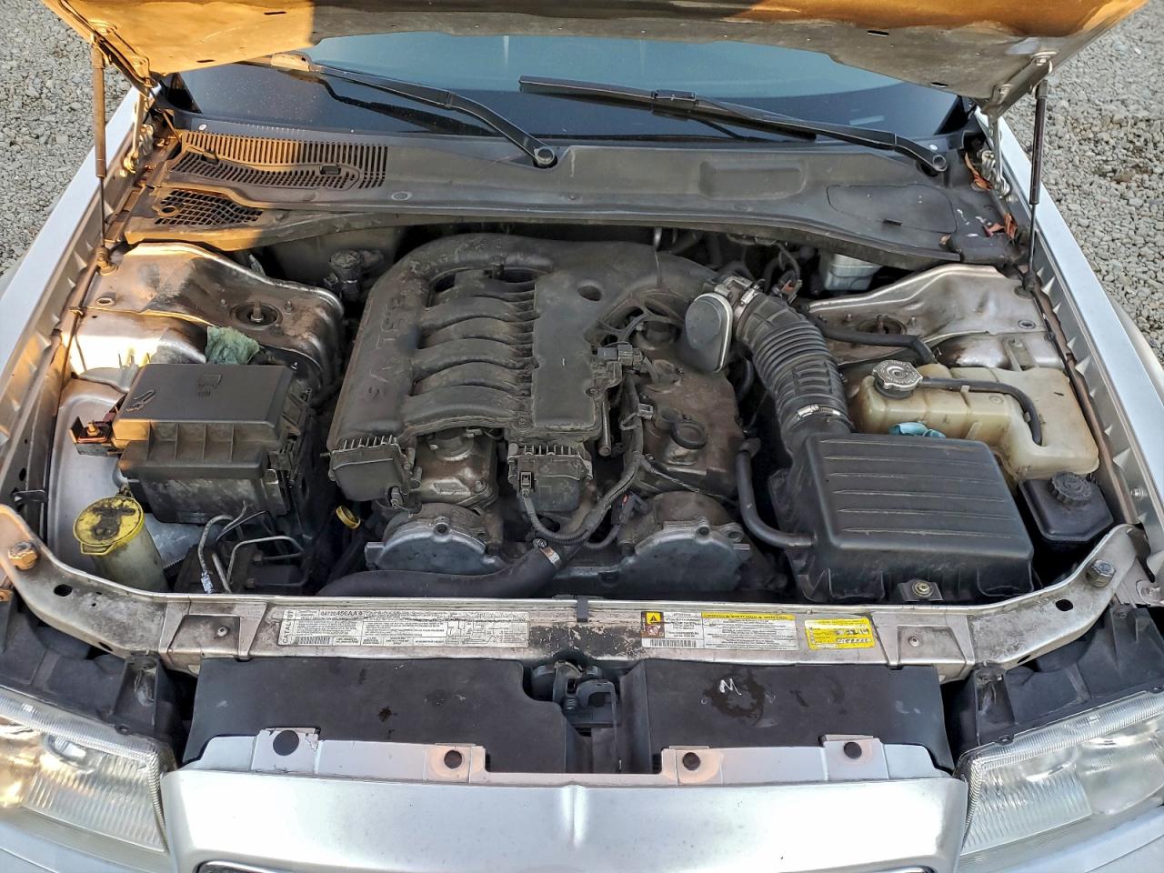 Chrysler 300 Touring Image 2