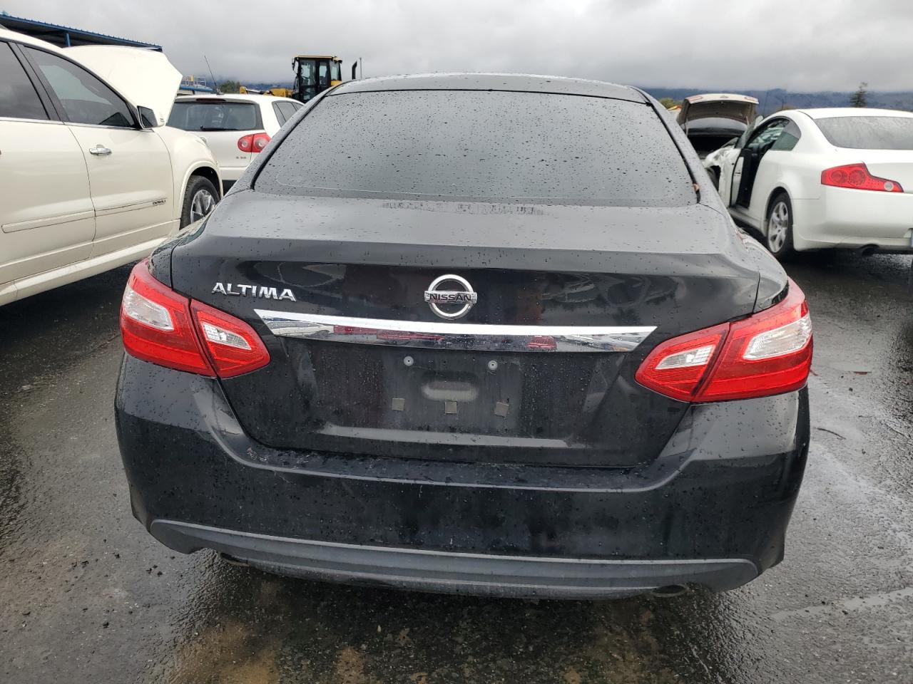 Nissan Altima 2.5 Image 4