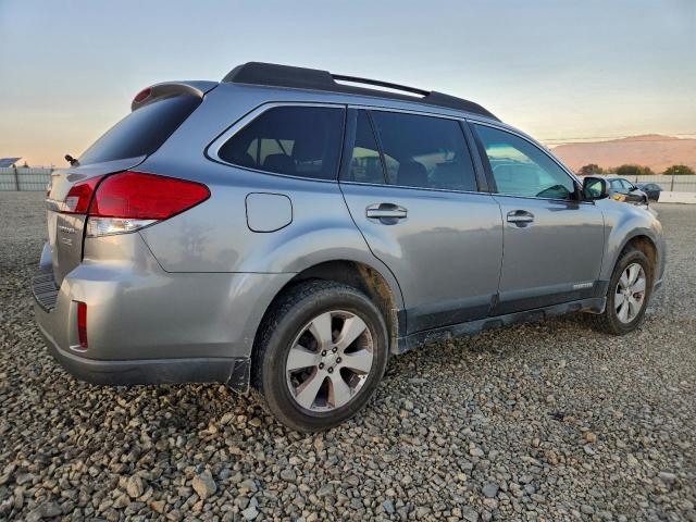 Subaru Outback 2.5i Limited Image 3