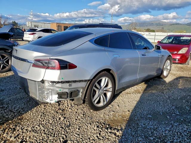 Tesla Model S Image 4