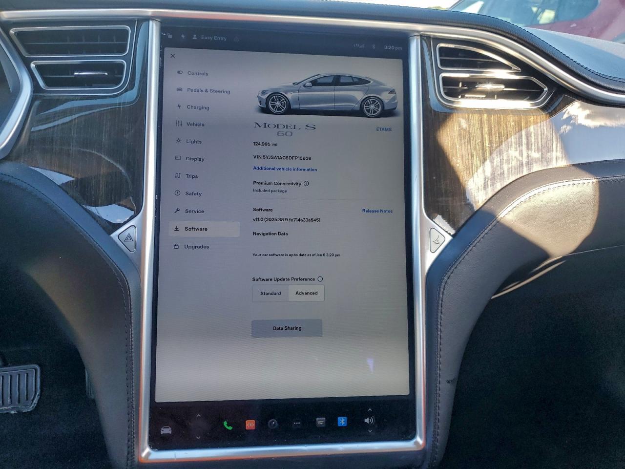 Tesla Model S Image 2