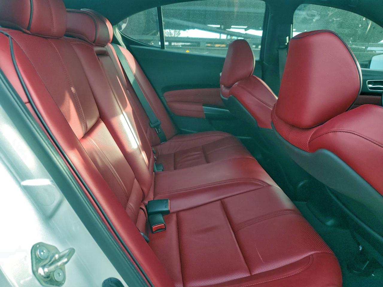 Acura TLX Tech+a Image 9