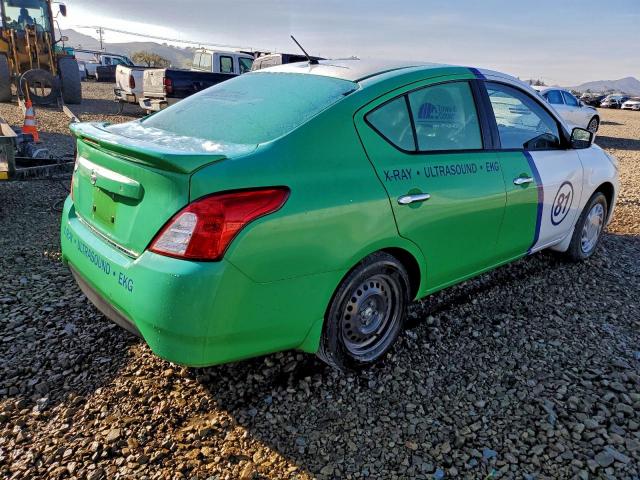 Nissan Versa S Image 6