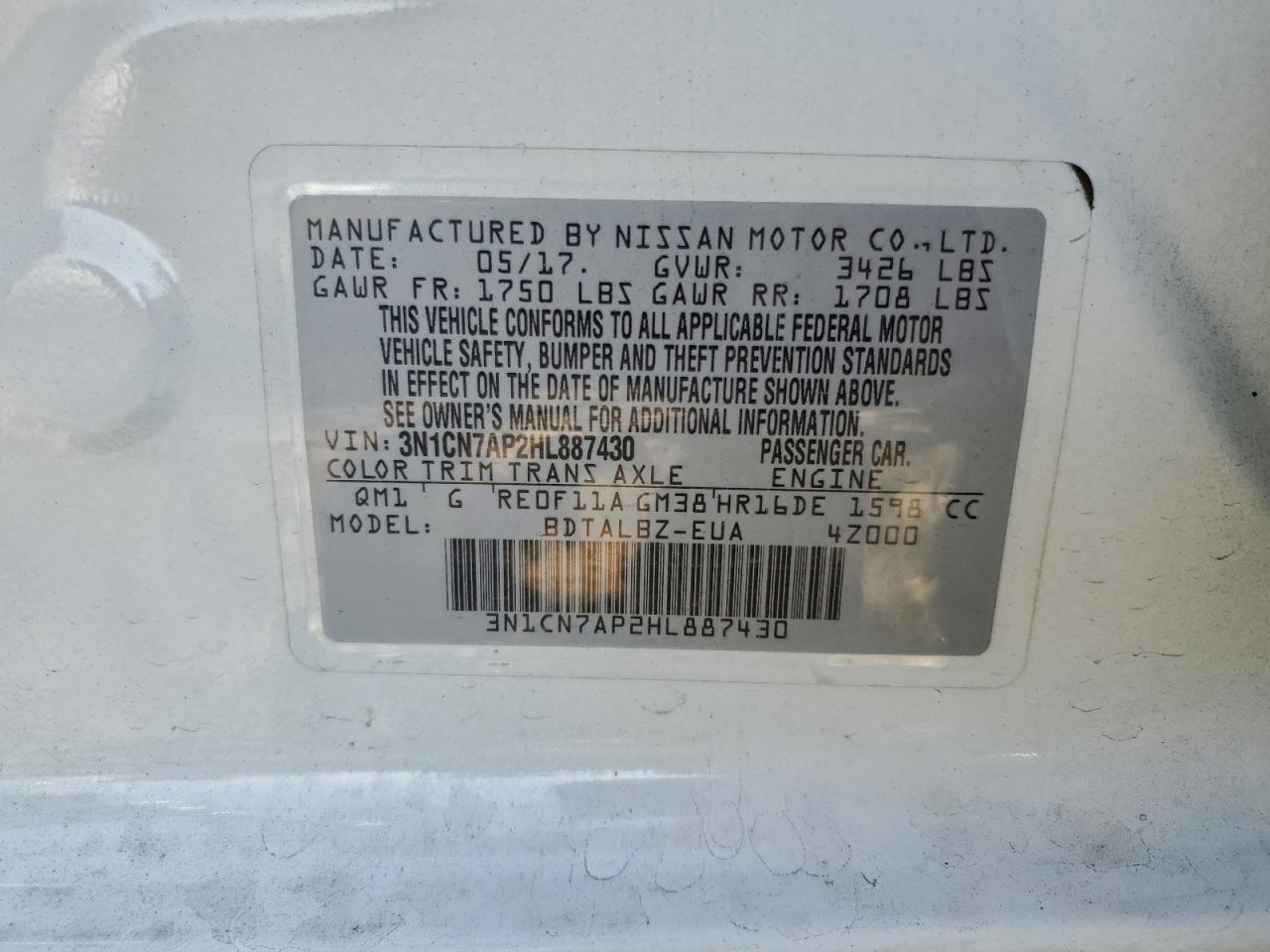 Nissan Versa S Image 9