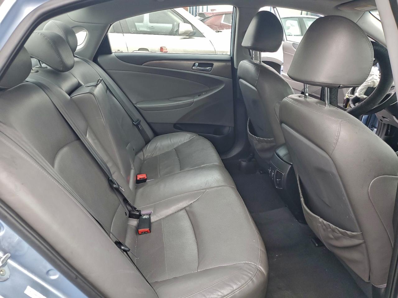 Hyundai SONATA Hybrid Image 6