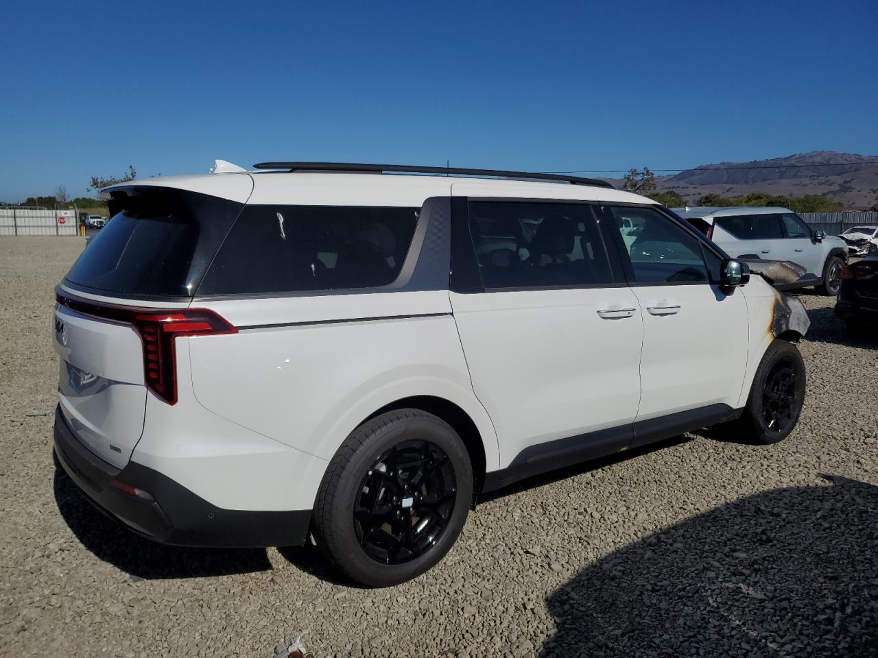 Kia Carnival Sx Image 3