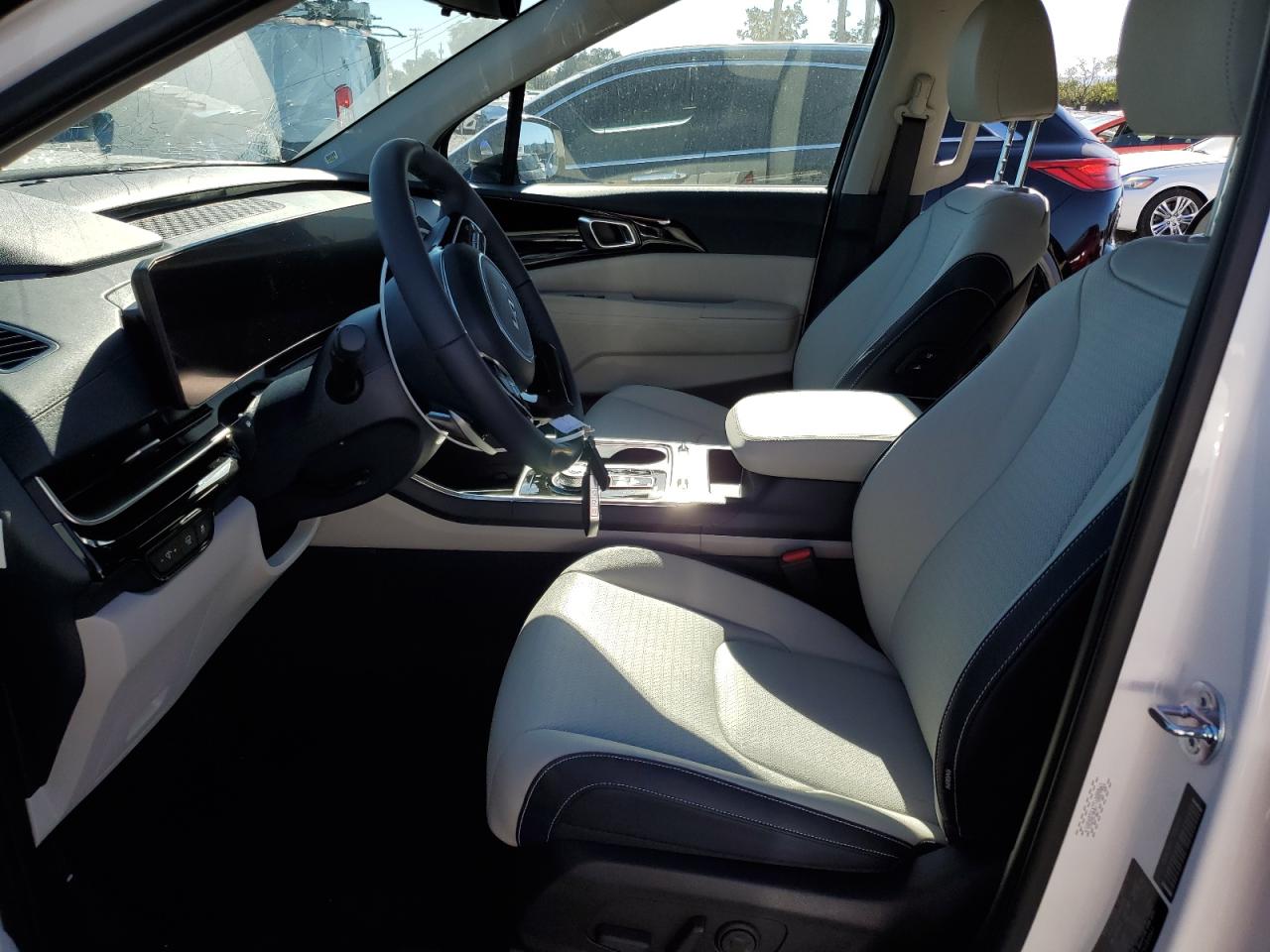 Kia Carnival Sx Image 12