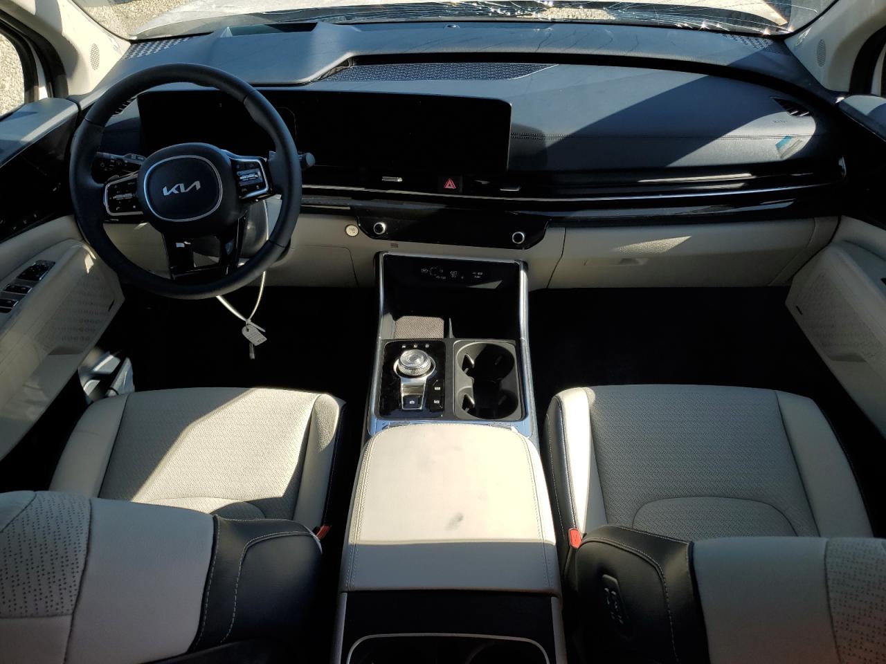 Kia Carnival Sx Image 13