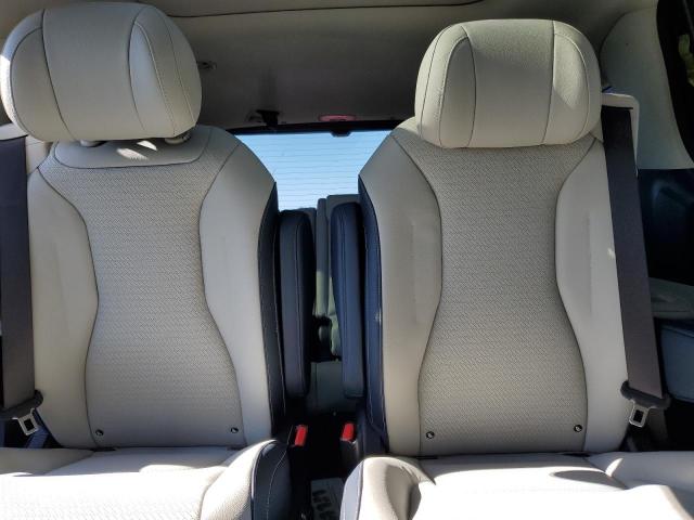 Kia Carnival Sx Image 8