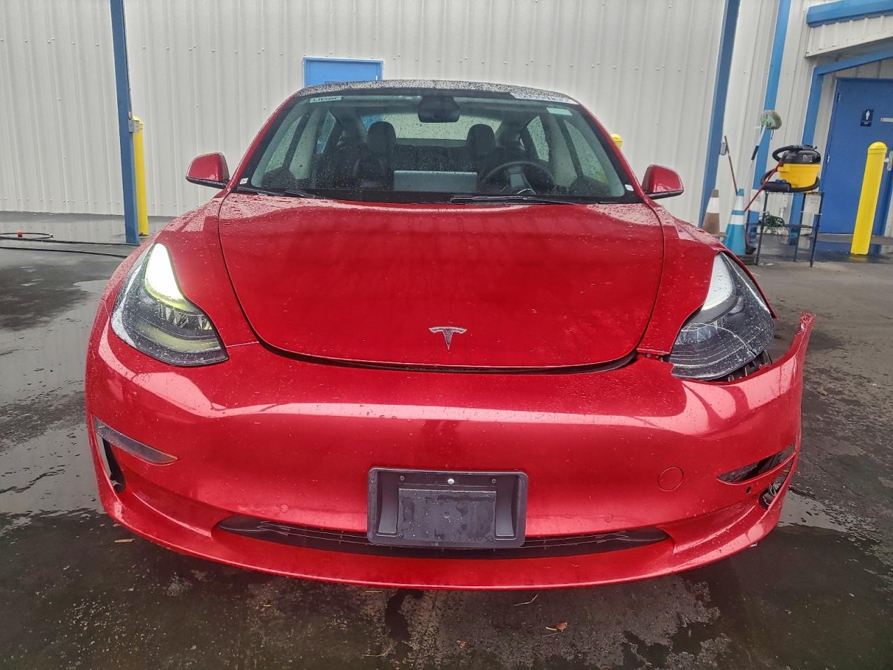 Tesla Model 3 Image 6