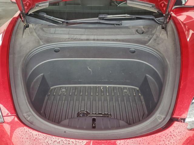 Tesla Model 3 Image 11