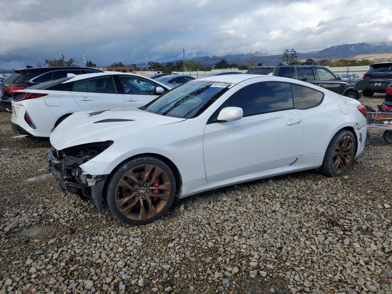 Hyundai Genesis 2.0t Image 1