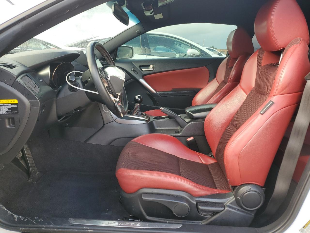 Hyundai Genesis 2.0t Image 3