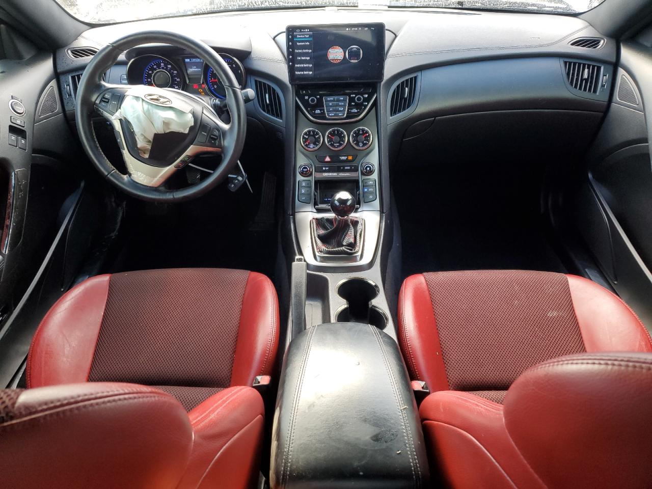 Hyundai Genesis 2.0t Image 6