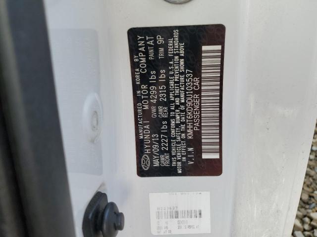 Hyundai Genesis 2.0t Image 11