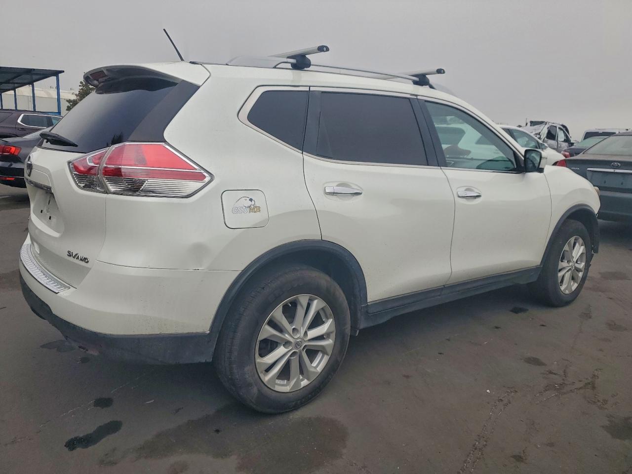Nissan Rogue S Image 3