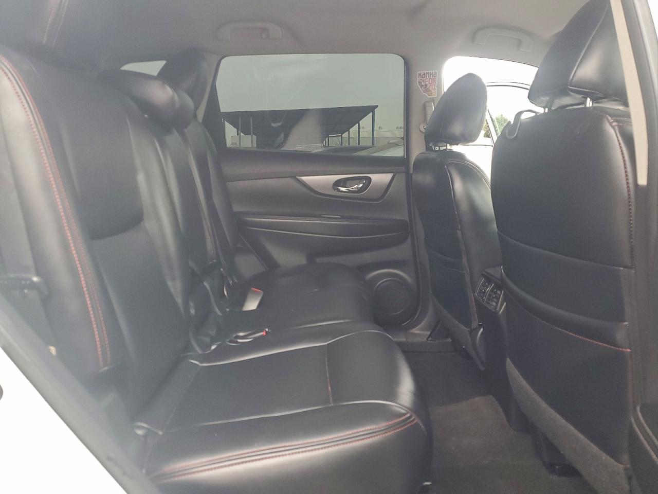 Nissan Rogue S Image 13