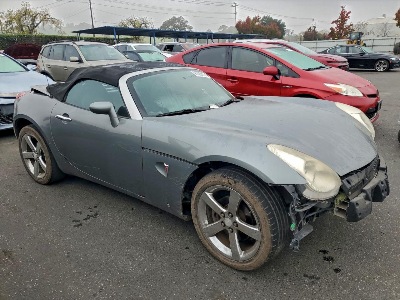 Pontiac Solstice Image 6