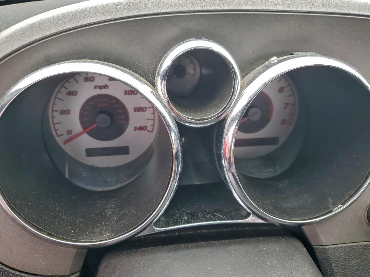 Pontiac Solstice Image 5