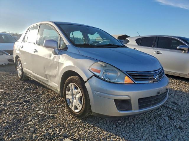 Nissan Versa S Image 5