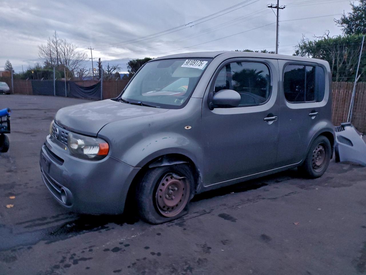 Nissan cube Base Image 1