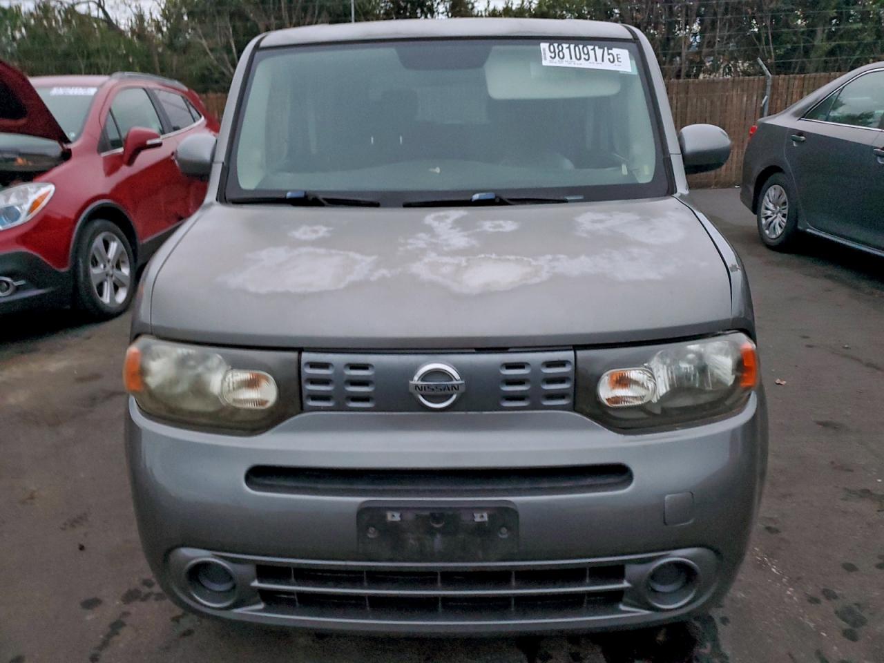 Nissan cube Base Image 2