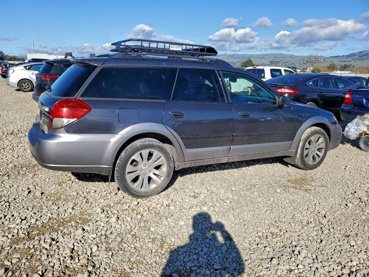 Subaru Outback 2.5i Limited Image 2