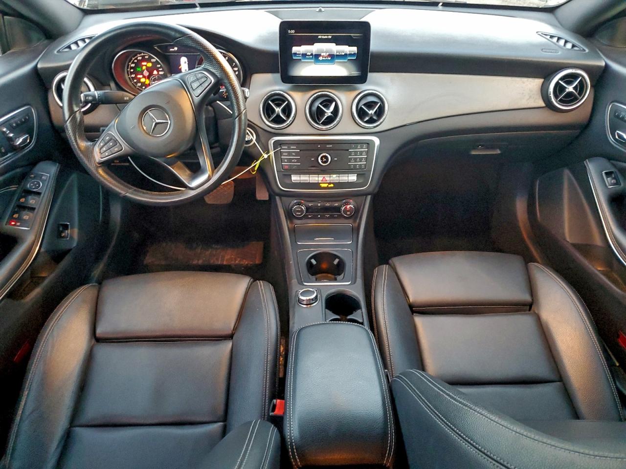 Mercedes-Benz Cla-class 250 Image 6