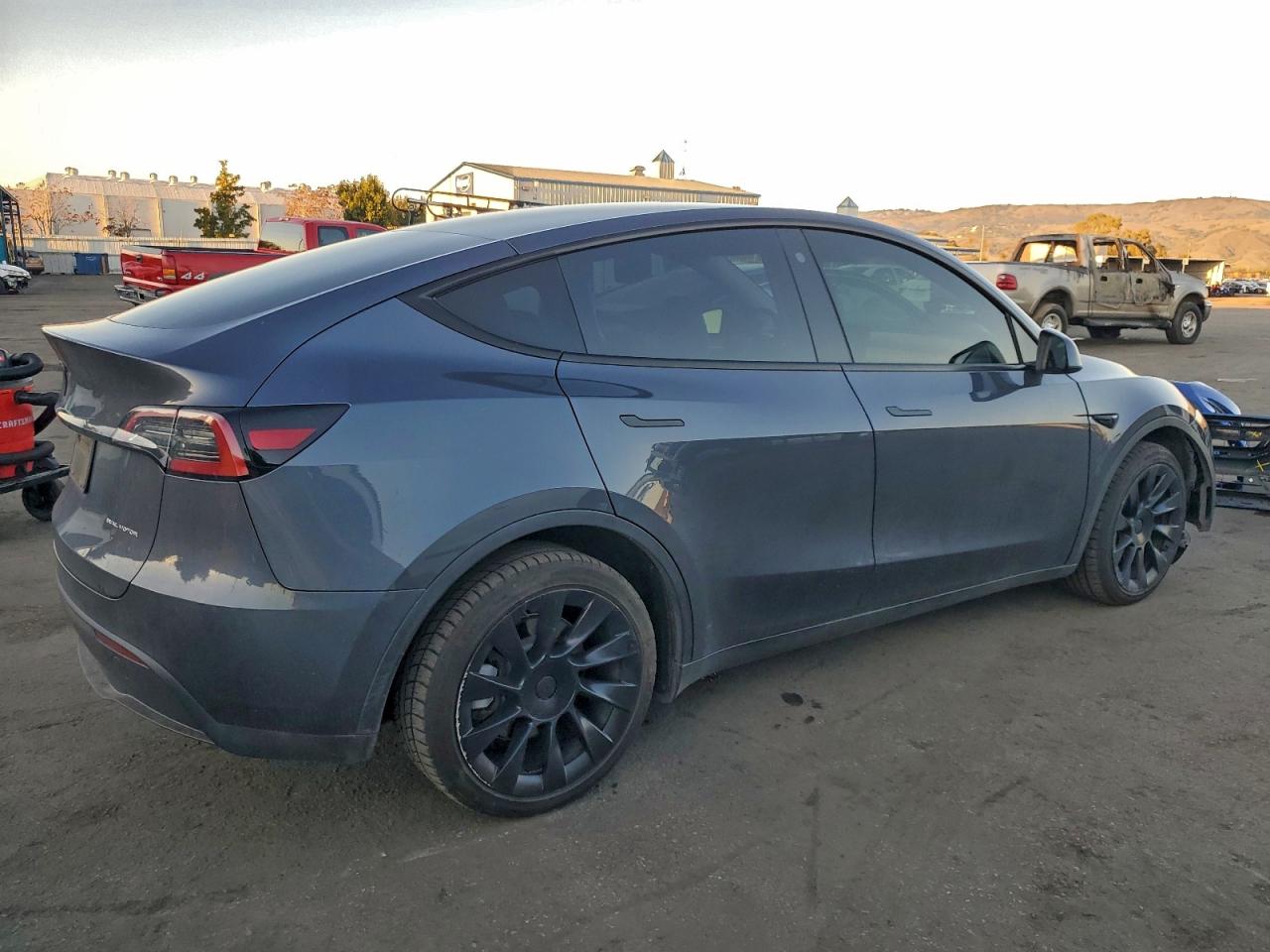 Tesla Model Y Image 3