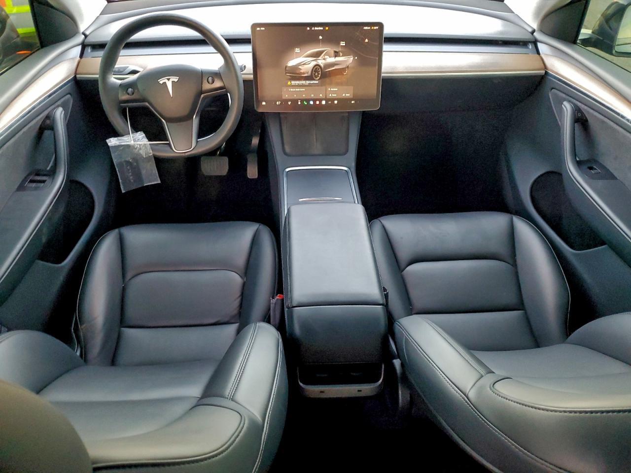 Tesla Model Y Image 8