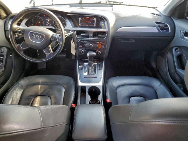 Audi A4 Premium Image 12