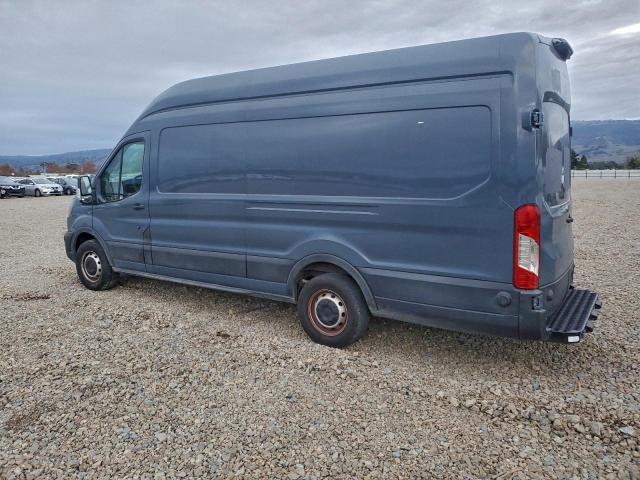 Ford Transit T-250 Image 6