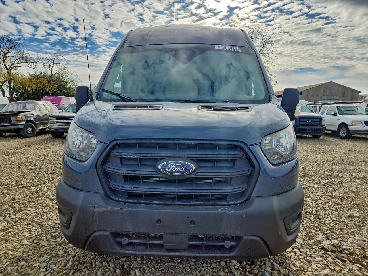 Ford Transit T-250 Image 9