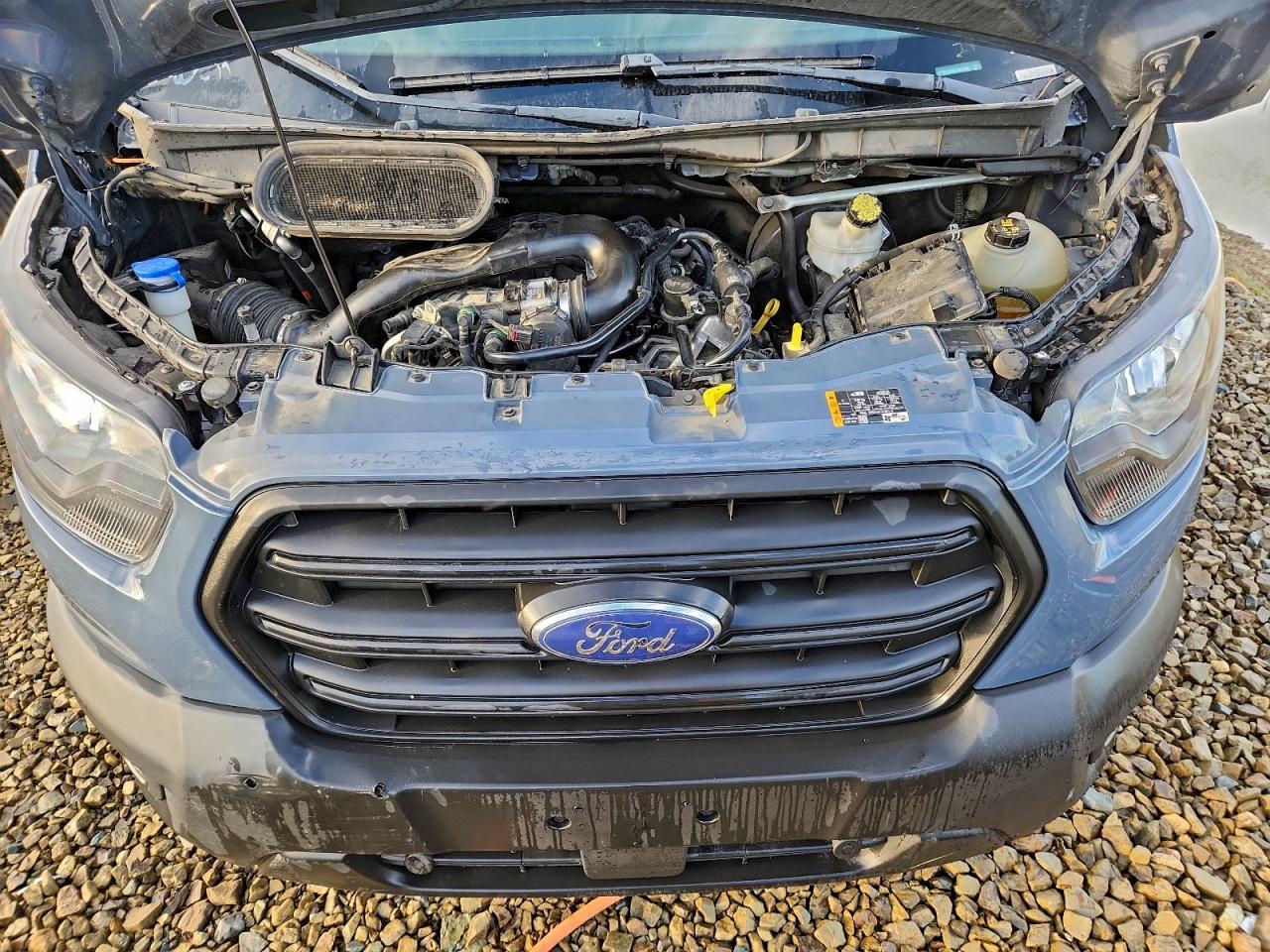 Ford Transit T-250 Image 13