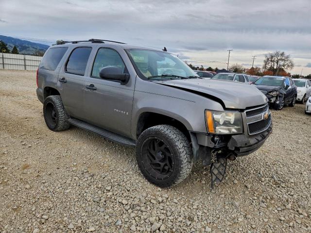 Chevrolet Tahoe C1500 Image 6