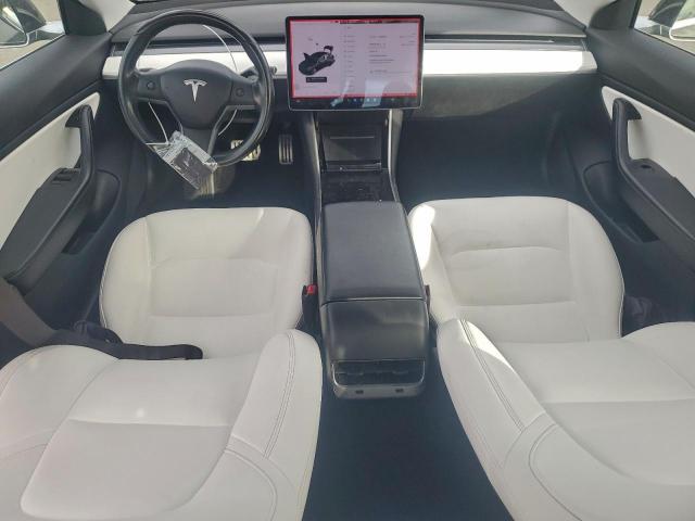 Tesla Model 3 Image 10