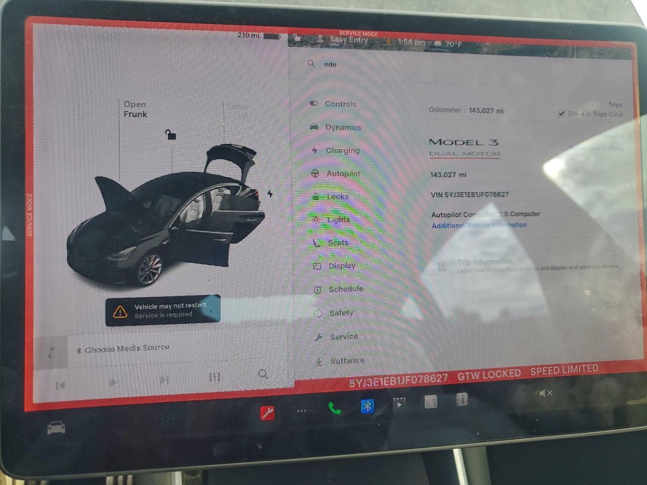 Tesla Model 3 Image 12