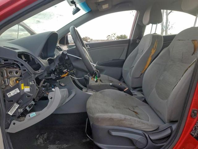 Hyundai ACCENT Gls Image 11