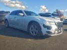 Chrysler 300 Limited Image 8