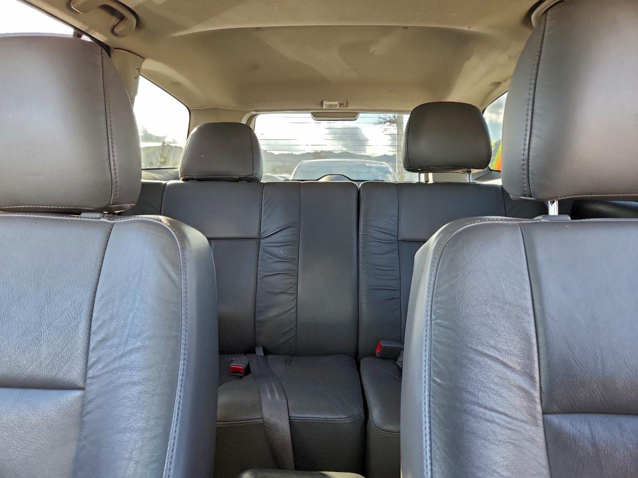 Isuzu Axiom Xs Image 11