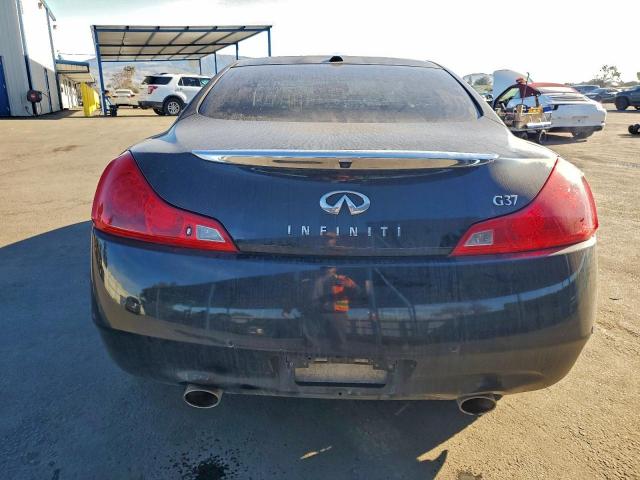 INFINITI G37 Journey Image 3