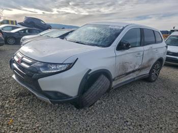  Salvage Mitsubishi Outlander