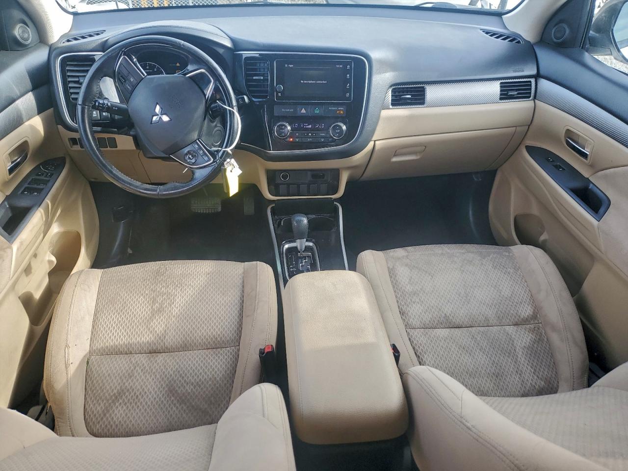 Mitsubishi Outlander Se Image 4