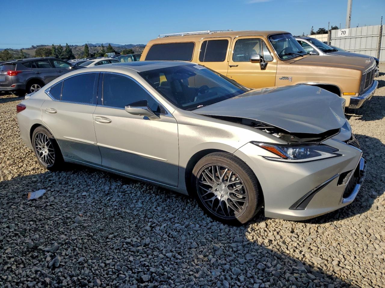 Lexus Es 300h Image 9