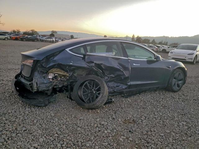 Tesla Model 3 Image 2