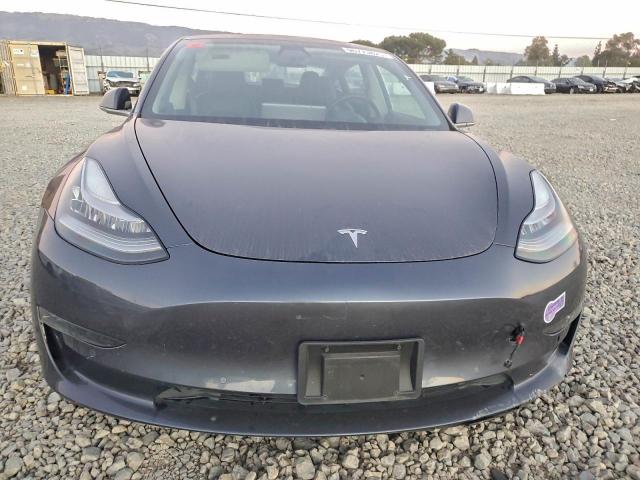 Tesla Model 3 Image 3