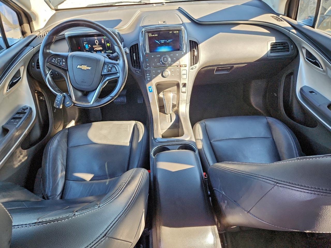 Chevrolet Volt Image 4