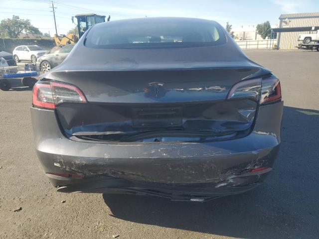 Tesla Model 3 Image 7