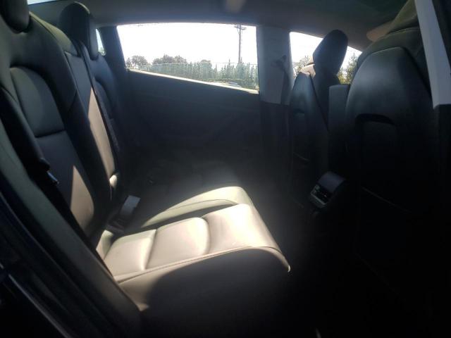 Tesla Model 3 Image 6